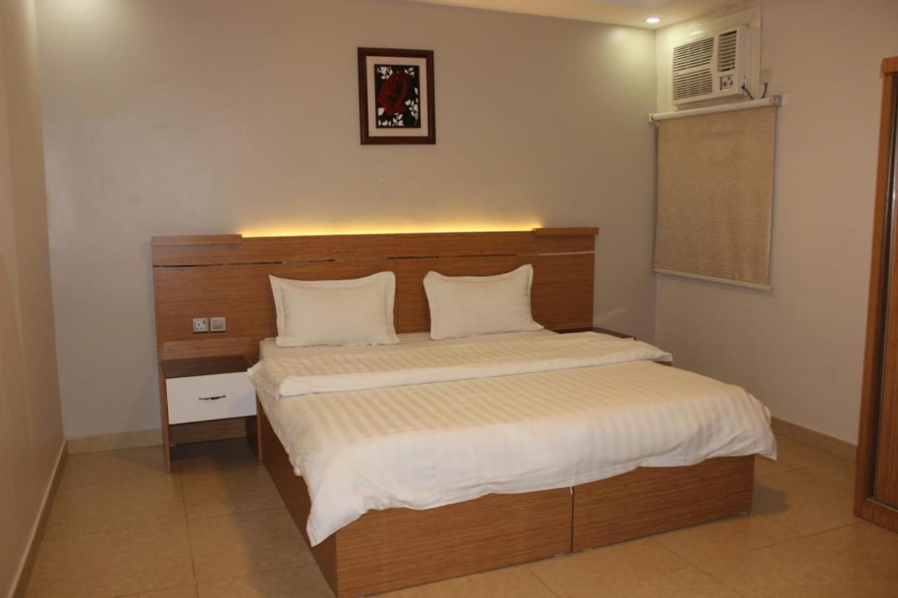 الفخامة الماسية للوحدات السكنية المفروشة Aparthotel Sidi Hamzah Exterior foto
